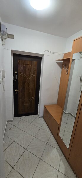 Costin Georgian, Titan, Piata Minis