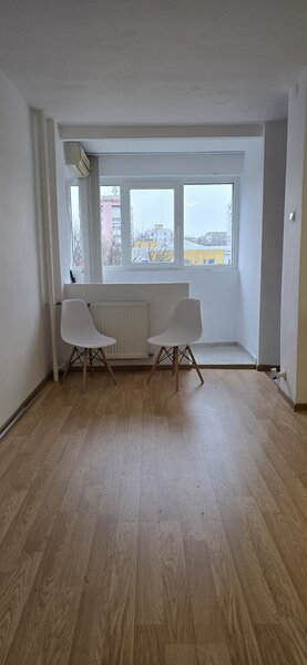 Costin Georgian, Titan, Piata Minis